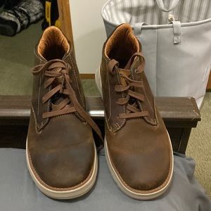 Men shoes brown